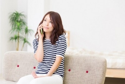 ãé»è©±ãå¥³æ§ãã®ç»åæ¤ç´¢çµæ